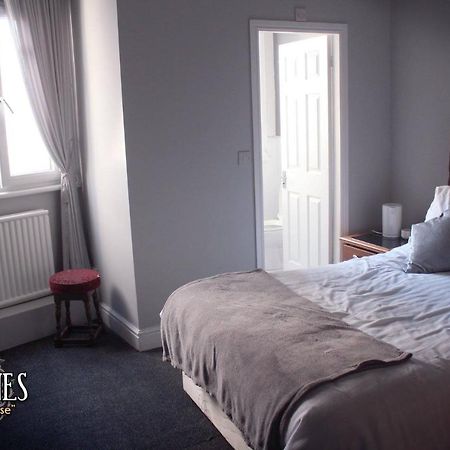The Vines Hotell Liverpool Exteriör bild